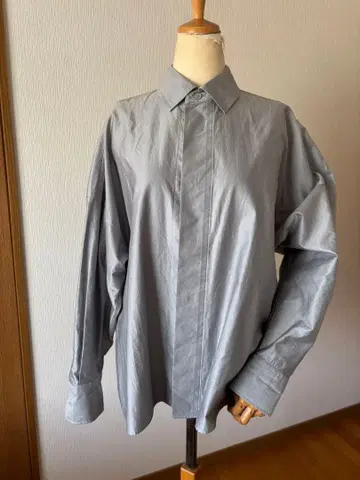 블루 그레이 오버 사이즈 긴팔 셔츠