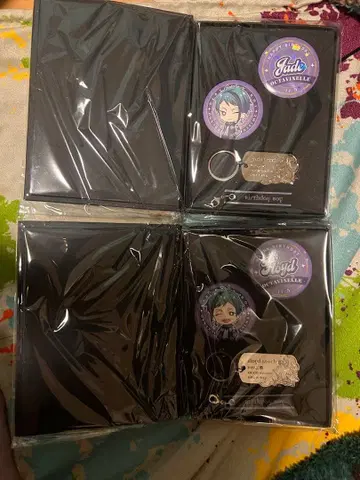 플로이드 리치 제이드 리치 캔 배지