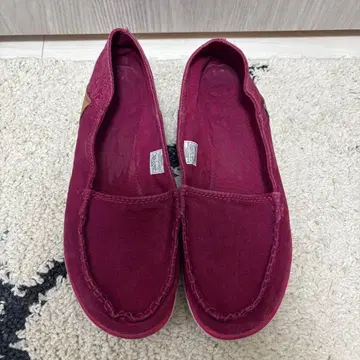 새상품 MERRELL 버건디 슬립온