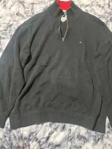 TOMMY HILFLGER 하프 지퍼 니트