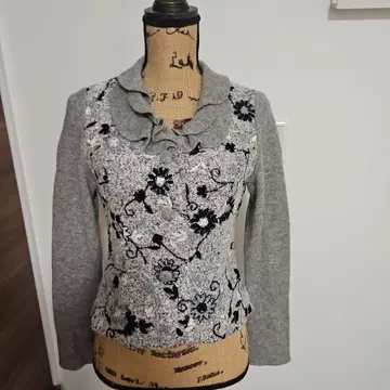 RBS RALIQUE 꽃무늬 자수 긴팔 상의
