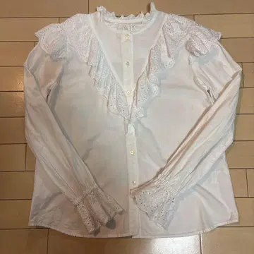 OSHIMAREI 프릴 블라우스