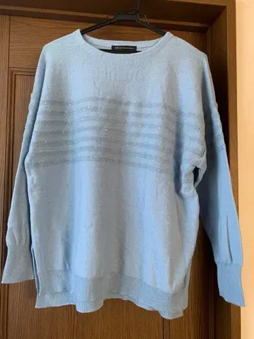 23구 라이트 블루 스트라이프 비쥬 니트