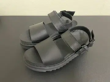 Dr.Martens VOSS 통굽 가죽 스트랩 스포츠 샌들