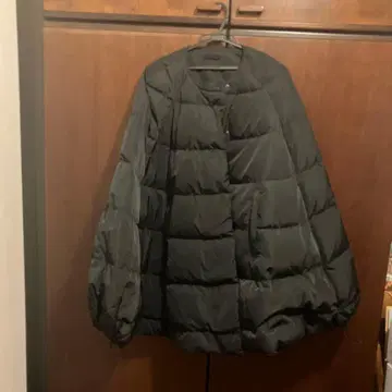 미착용 블랙 판초 다운 코트