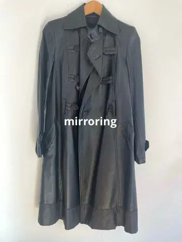 미러링 인조 가죽 트렌치 롱 코트 블랙