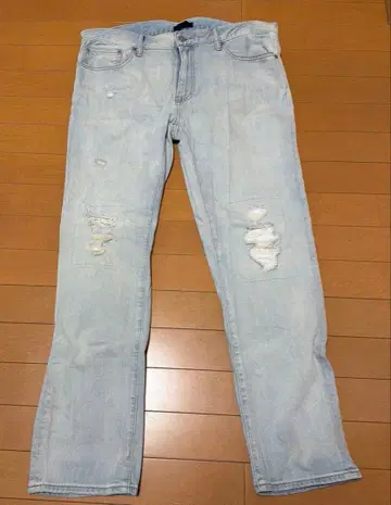 라이트 블루 데미지 데님 팬츠