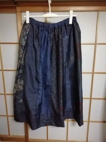 기모노 리메이크 스커트 (오시마 명주 리메이크 네이비 무늬 롱 스커트)