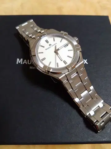 [가격 인하!] MAURICE LACROIX 모리스라크로와 아이콘 쿼츠