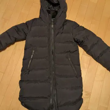 언더아머 블랙 다운 자켓 SM/PITCH