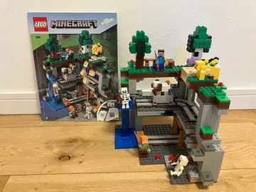 레고 마인크래프트 21169 첫 번째 모험