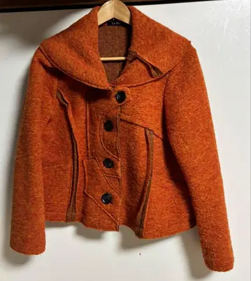 Le-Fluy 오렌지 숏코트