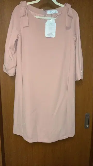 Couturebrooch 어깨 리본 원피스