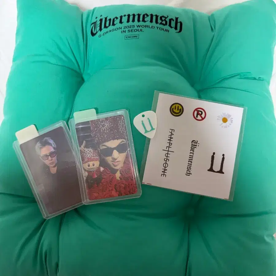 G-dragon GD Middle Concert Fam Zone Cushion Poca Peak Sticker Set