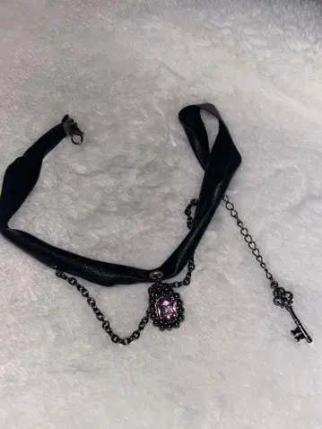 블랙 초커 보라색 스톤 열쇠 포함 지뢰계 고스로리