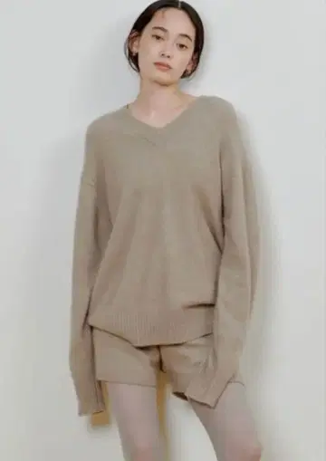 MIESROHE 니트 셋업 MOC