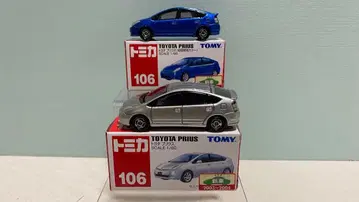 토미카 도요타 프리우스 보통 & 첫회 특별 색상 세트