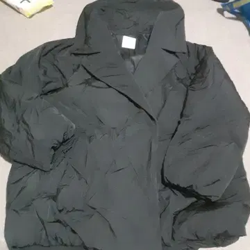 crewre 블랙 다운 자켓