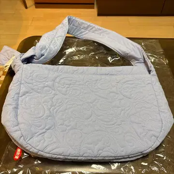 새상품 미사용 컨트롤 프리크 블루 퀼팅 숄더백