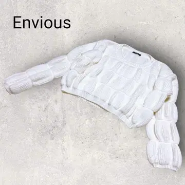 엔비어스 긴팔 크롭 기장 포코포코 니트 화이트 심플 스트레치 가을/겨울