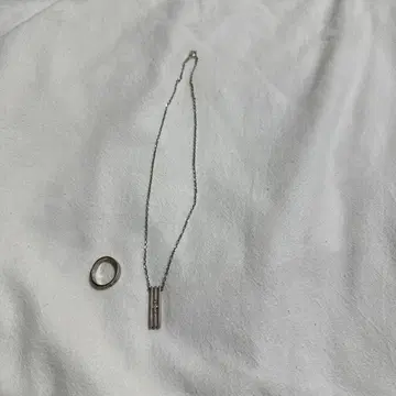 실버 십자가 모티브 목걸이 반지