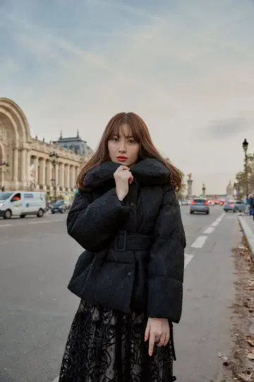 레이스 벨티드 다운 재킷