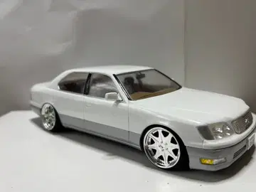 아오시마 문화 교재사 셀시오 완성품 크롬 휠 포함