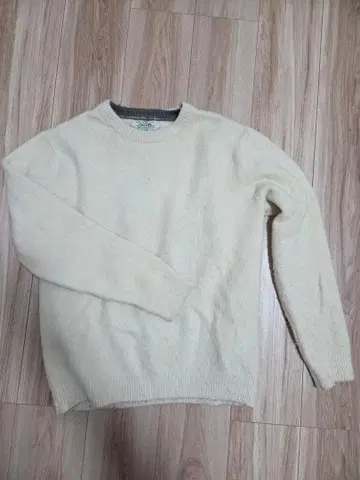 SONNY LABEL 크림색 크루넥 스웨터