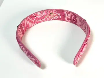 새상품 에트로 머리띠 핑크 반다나 패턴 헤어밴드 정가 27500엔