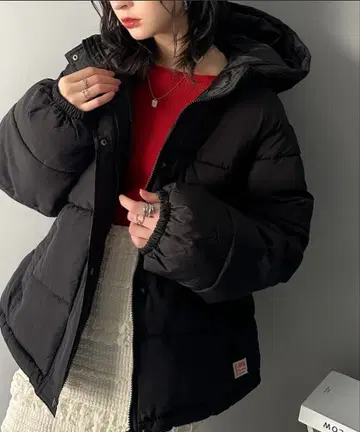 [ JaVa 자바 콜라보 ] 후드 부착 충전솜 페이크 다운 코트