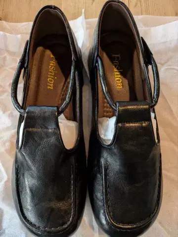 블랙 스퀘어토 로퍼