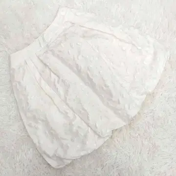 투 비 시크 (40) 벌룬 스커트 변형 도트 랜덤 사이드 지퍼