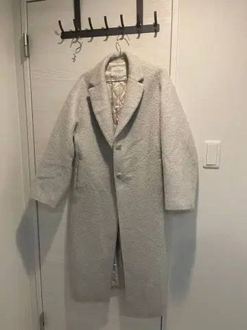 라이트 그레이 롱 코트