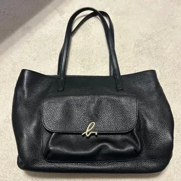 새상품급 에네스베 숄더백 프론트 포켓 부착