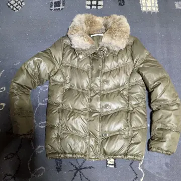 어반 리서치 퍼 달린 다운 자켓