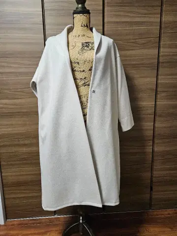 사만사 모스모스 무릎 기장 코트