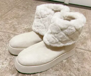 2WAY 비쥬 x 퀼팅 퍼 어그 부츠