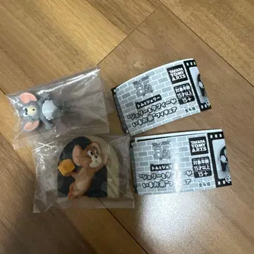 톰과 제리 제리와 타피가 있는 집 피규어 가챠