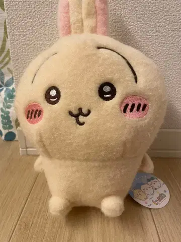 크림색 토끼 봉제 인형