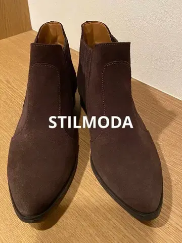STILMODA 다크 브라운 스웨이드 가죽 사이드 고어 부츠 이탈리아제