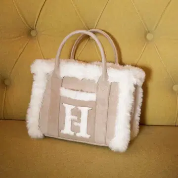 her lip to Cozy Winter Tote Bag