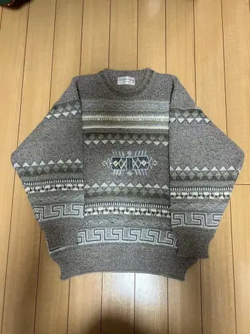 기하학 패턴 니트 스웨터 브라운 계열