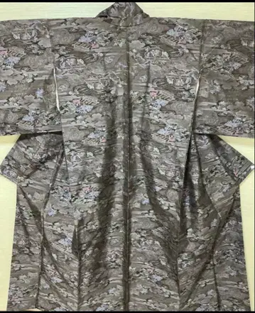 일품! 미사용에 가까운! 고급 오시마 명주 풍경화 기모노 그레이 계열