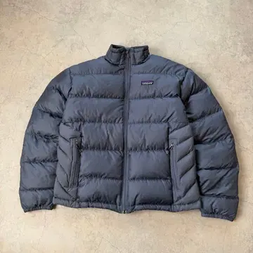 Patagonia 파타고니아 다운 자켓 로고