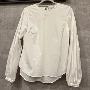 avec deuxclefs 화이트 긴팔 셔츠