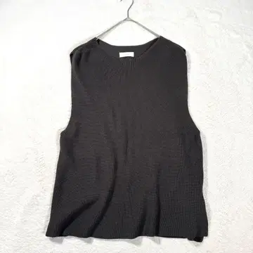 [ 새상품급 ] kagure 카구레 코튼 니트 베스트 카키 리브 니트