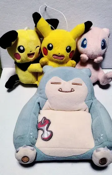 포켓몬 센터 한정판 카비곤 등 초기 포켓몬 봉제 인형 세트