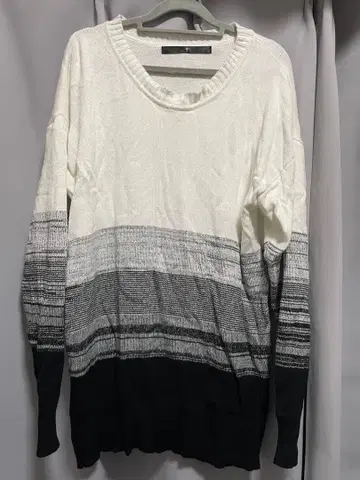 no.id 화이트 그라데이션 니트 스웨터