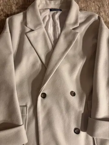 SPRAY PREMIUM 화이트 더블 브레스트 코트