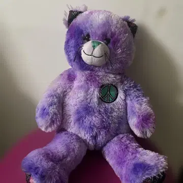 빌드베어 고양이 보라색 평화 심볼 봉제 인형